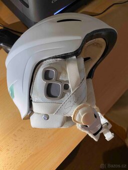 Prodám zánovní dámskou helmu na lyže - 2