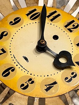 Kovové hodiny Prim “Květina” / Sunburst - 2