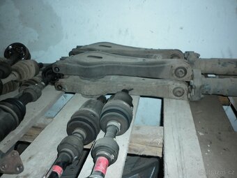 hyundai santa fe těhlice,poloosy,tlumiče,brzdy - 2