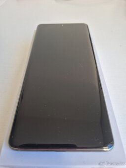 Motorola Edge 60 Pro (12GB/512GB) - 2