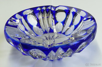 Skleněný popelník - 2