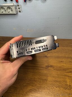 Grafická karta ASUS 1060 6 gb - 2