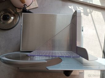 Elektrický kráječ Gorenje E506E - 2