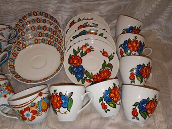 Staré hrníčky a podšálky - 2