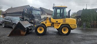 Nakladač VOLVO L35G - 2