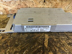 ŘÍDICÍ JEDNOTKA KOMBOX BMW F11 925173701 - 2