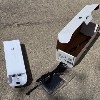 Ubiquiti NanoStation M5 vcetne POE - 2