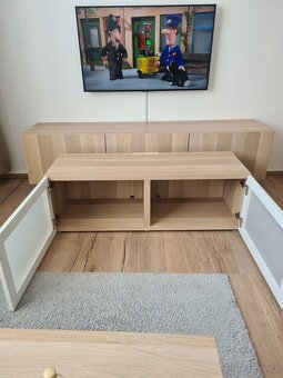 Ikea Besta tv stolek - 2