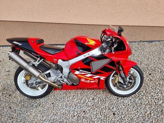 Honda VTR SP1 - 2