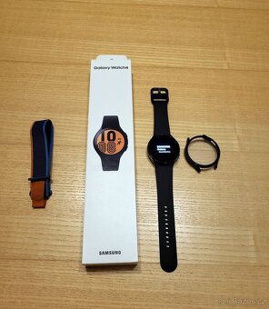 Samsung galaxy Watch 4 - 44mm TOP STAV - 2