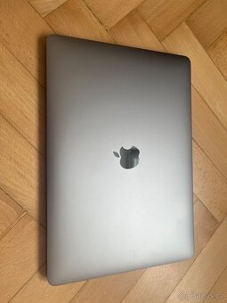 Macbook Pro M1 16GB 512GB Touch bar -bez škrábanců - 2