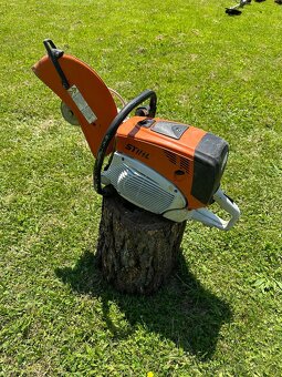Profesionální pila stihl ts700i - 2