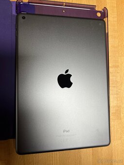 iPad 7. generace Wi-Fi, 32 GB v pěkném stavu - 2