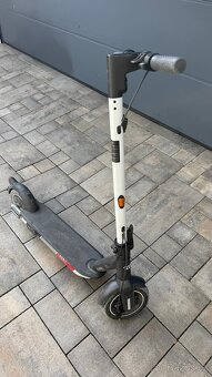 Elektrokoloběžkou eScooter AUDI - 2