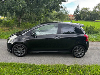 Toyota Yaris 1.3 VVT-i 63kW, SPORT, ALU, Klima - 2