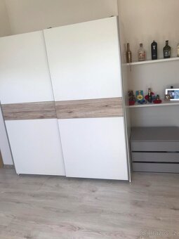 Prodám šatní skříň - 2