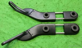 Držáky vodítka pásů pod hlavovou opěrku do starého veterána. - 2