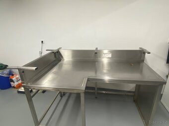 Nerezový stůl - 2
