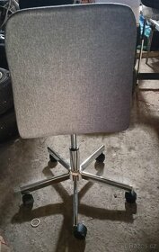 Kancelářská židle - 2