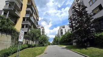 Parkovací stání, Praha 9 - 2