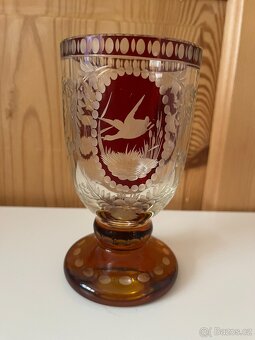 Nádherný starožitný pohár s mysliveckým motivem - 2