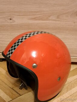 Přilba na veterána, retro přilba- JAS PARDUBICE- malá - 2