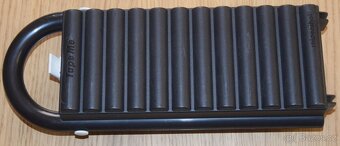 Cestovní box / pouzdro na kazety MC značky TapeMe,na 12x MC - 2