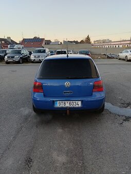 VW Golf 4 - 2