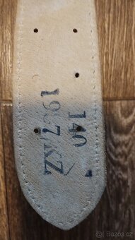 Pásek kožený z roku 1987 - 2