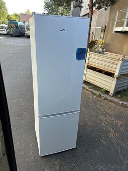 Dobrý den prodám ledničku ETA - 2