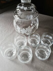 Skleněná souprava na bouli - 2