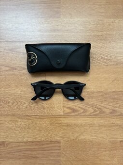 Sluneční brýle značky Ray-Ban - 2