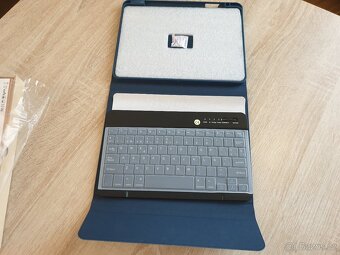 Úplně nová bluetooth klávesnice pro iPad s pouzdrem - 2