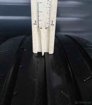 Letní pneu Contimental 215/55 R17 - 2