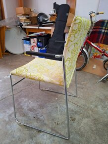 Kovová polstrovaná židle - křesílko - 2