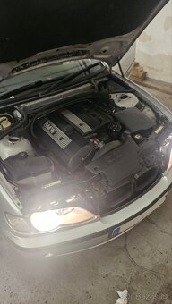 BMW E46 330i touring FL RHD - 2