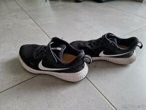Tenisky Nike vel.32 - 2