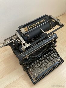 Psací stroj UNDERWOOD v perfektním stavu - 2