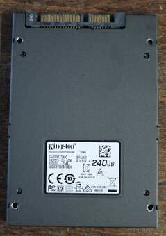 Kingston 240 GB - 2