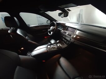 BMW 550i sedan - 2