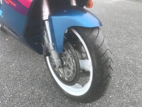 Yamaha YZF 750R - 2