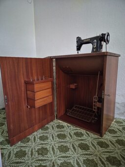 Šicí stroj Minerva - 2