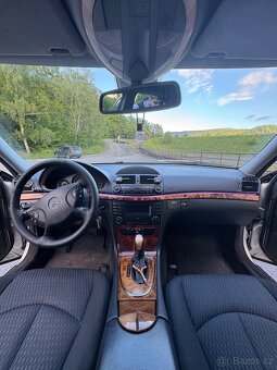 Mercedes Benz - 2