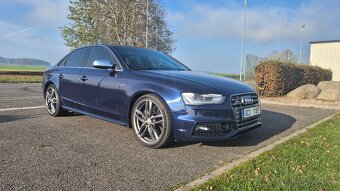 Audi S4 3.0 TFSI Supercharger V6 Quattro, 245kW B8.5 Sedan - 2
