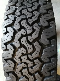 Celoroční pneu = 215/60 R17 96H = MALATESTA = 2ks - 2