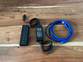 Prodám ICY BOX IB-AC6110 - USB 3.0 hub s napájením -10 portů - 2