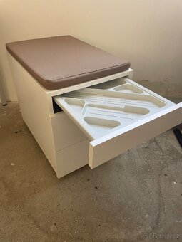 Kancelářský úložný box (kontejner) s podsedákem - 2