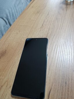 Mobil Infinix model X6837 - 2