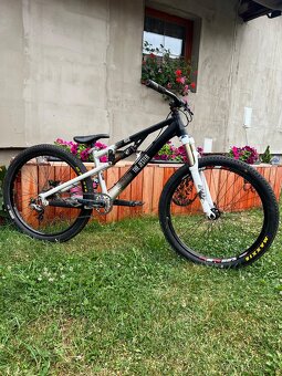 Slopestyle dirt kolo rose the jester fox 32 - 2