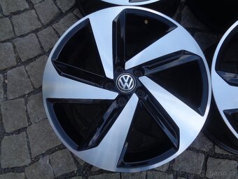 Alu kola 5x100 r17 Originál VW Milton Keynes - 2